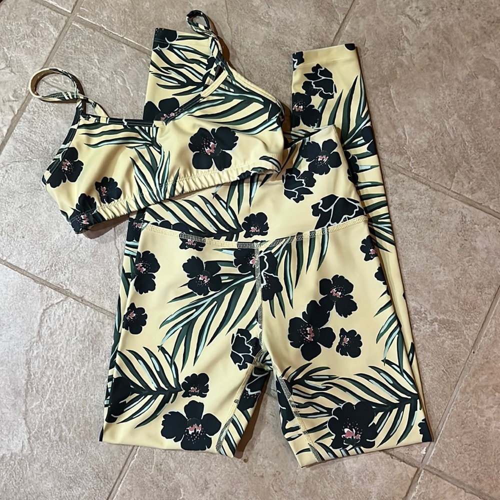 Beyond Yoga Leggings + Bra Set